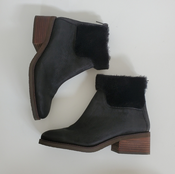 Lucky Brand Black Leather Tarina Ankle Boots Size 8.5 - Picture 3 of 12